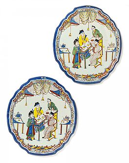 Delft - Paar Plaketten mit farbigen Chinoiserien, 64541-21, Van Ham Kunstauktionen
