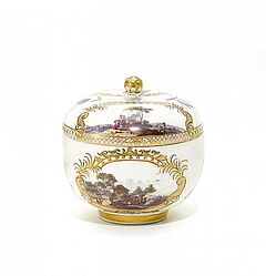 Meissen - Zuckerdose mit Landschaftskartuschen und Holzschnittblumen, 55585-10, Van Ham Kunstauktionen