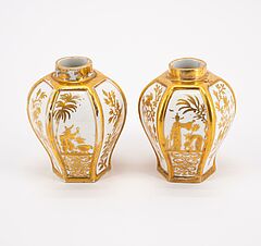 Meissen - Zwei Teedosen mit Goldchinesen, 76821-59, Van Ham Kunstauktionen