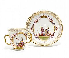 Meissen - Doppelhenkelbecher und Unterschale mit Chinoiserien, 55122-9, Van Ham Kunstauktionen