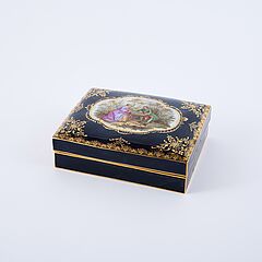 Meissen - Spielkartendose mit galanter Szene, 81741-3, Van Ham Kunstauktionen