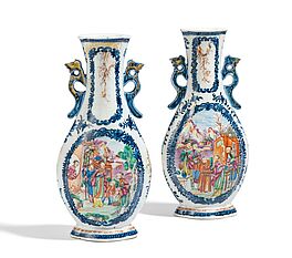 Paar begonienfoermiger Vasen mit Henkeln, 64317-1, Van Ham Kunstauktionen