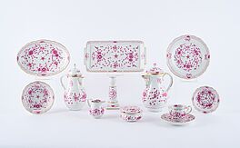 Kaffeeservice 'Indisch Purpur - Reich' für zwölf Personen, 82156-2, Van Ham Kunstauktionen