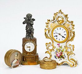 Konvolut Uhr mit Putto zwei Messingdosen mit Portraets, 54969-8, Van Ham Kunstauktionen