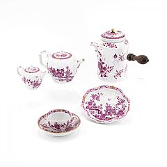 Meissen - Gruppe von 6 Objekten mit Purpurdekor, 76821-107, Van Ham Kunstauktionen