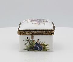 Wohl Meissen - Tabatiere mit Bildnis einer Dame, 68405-4, Van Ham Kunstauktionen