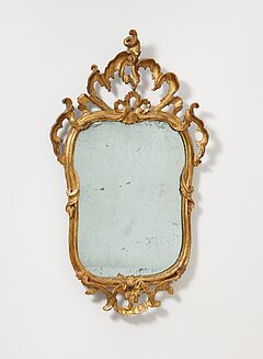 Kleiner Spiegel mit durchbrochener Bekrönung, 81233-34, Van Ham Kunstauktionen