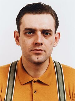 Thomas Ruff - Portraet Stoya, 56801-1626, Van Ham Kunstauktionen