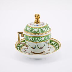 Meissen - Empire-Bouillontasse mit Untertasse, 81741-16, Van Ham Kunstauktionen