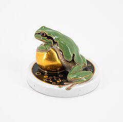 Meissen - Frosch auf goldener Kugel, 65452-3, Van Ham Kunstauktionen