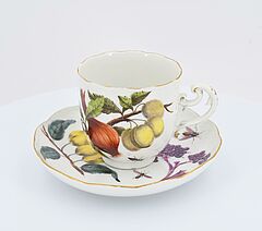 Meissen - Tasse und Untertasse mit floralem Dekor, 73258-9, Van Ham Kunstauktionen