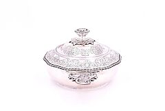 Fray Fils - Deckelschuessel mit Ornamentdekor, 69591-15, Van Ham Kunstauktionen