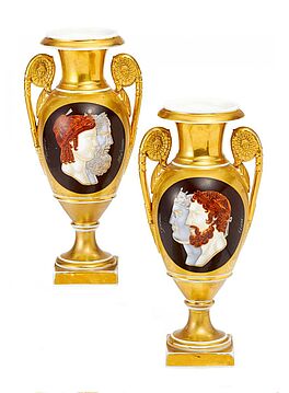 Frankreich - Paar Vasen mit Bildnismedaillons, 62506-22, Van Ham Kunstauktionen
