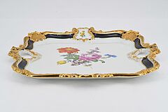 Meissen - Prunktablett mit Blumenbouquet, 70216-28, Van Ham Kunstauktionen