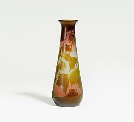 Emile Galle - Keulenfoermige Vase mit Haselnusszweigen, 69475-12, Van Ham Kunstauktionen