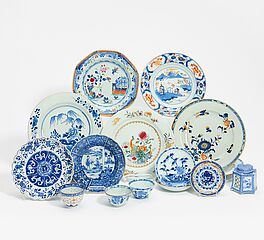 Lot Porzellan mit Koppchen und Untertellern, 64084-64, Van Ham Kunstauktionen