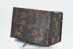 Franken - Groessere Kassette mit Blumen auf schwarzem Grund, 75067-10, Van Ham Kunstauktionen