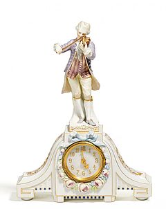 KPM - Kleine Tischuhr mit Geiger, 65120-13, Van Ham Kunstauktionen