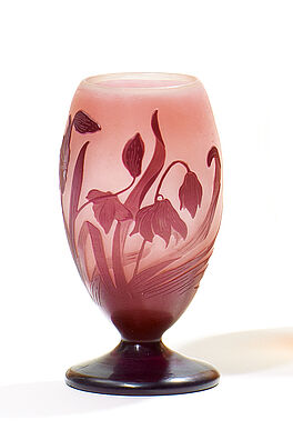 Emile Galle - Kleine Vase mit Blausterndekor, 55417-36, Van Ham Kunstauktionen