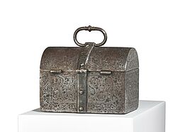 Frankreich - Kleine Schatulle mit Grotesken, 80896-14, Van Ham Kunstauktionen