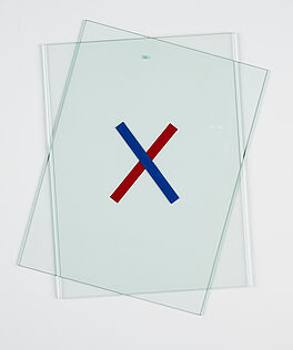 Reiner Ruthenbeck - BlauRot Ueberkreuzung auf schraeghaengenden Glasscheiben, 81387-5, Van Ham Kunstauktionen