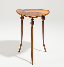 Emile Galle - Kleiner schildfoermiger Tisch auf hohen Beinen, 76763-11, Van Ham Kunstauktionen