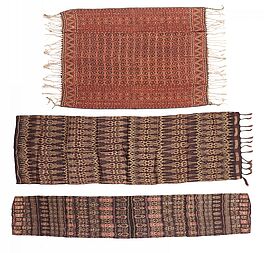 Drei Ikat-Textilien Pflanzenfaser Indonesien, 57956-1, Van Ham Kunstauktionen