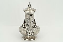 Emile Hugo - Vierteiliges Service mit reichen figuerlichen Szenen, 70398-1, Van Ham Kunstauktionen