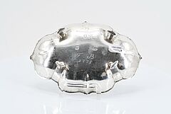 Johann Conrad Otersen - Kleine passige Anbietschale auf Volutenfuessen, 75372-23, Van Ham Kunstauktionen