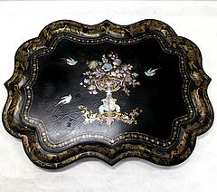 England - Regency Lacktablett mit Blumenbouquet und Vogeldekor, 73676-9, Van Ham Kunstauktionen