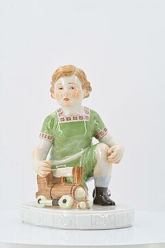 Meissen - Kleiner Junge mit Lokomotive, 75074-44, Van Ham Kunstauktionen