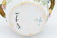 Royal Copenhagen - Teller und Flaschenkuehler Flora Danica, 70554-1, Van Ham Kunstauktionen