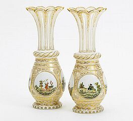 Zwei grosse Vasen mit Chinesenszenen, 55577-12, Van Ham Kunstauktionen