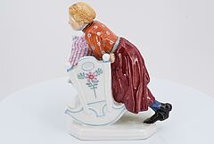 Meissen - Maedchen an einer Wiege, 74087-23, Van Ham Kunstauktionen