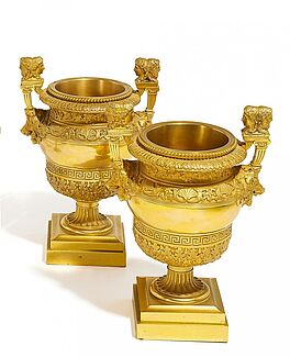 Paar prachtvolle Vasen Style Louis XVI, 56685-1, Van Ham Kunstauktionen