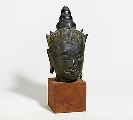 Haupt des bekroenten Buddha, 66742-10, Van Ham Kunstauktionen