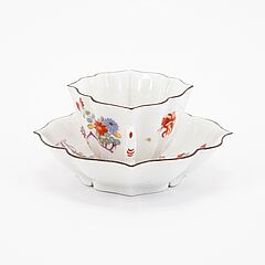 Meissen - Passige Tasse und Untertasse mit Kakiemondekor, 76821-78, Van Ham Kunstauktionen