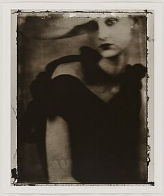 Sarah Moon - Kassia Pysiak, 82008-2061, Van Ham Kunstauktionen