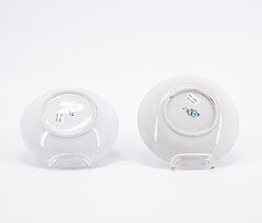 Meissen - KONVOLUT MIT 29 TEILEN UND BLAU-WEIssEN DEKOREN, 76821-128, Van Ham Kunstauktionen