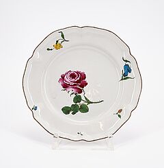 Manufaktur Hannong - Zwei Teller mit Fleurs Fines, 77124-5, Van Ham Kunstauktionen