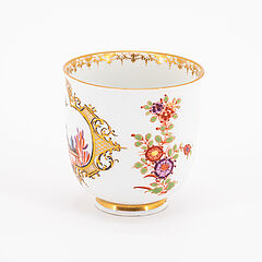Meissen - Tasse mit Chinoiserien und indianischen Blumen, 77931-11, Van Ham Kunstauktionen
