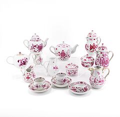 Grosses Konvolut Meissen Indisch Purpur, 76821-105, Van Ham Kunstauktionen