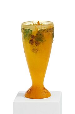 Amalric Walter - Kleine Vase mit Brombeeren, 81684-25, Van Ham Kunstauktionen