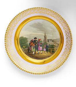 KPM - Bildteller mit Altenburger Volkstrachten, 81787-23, Van Ham Kunstauktionen