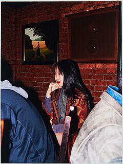 Paul Graham - Girl in Bar Tokyo Aus der Serie Empty Heaven, 68004-137, Van Ham Kunstauktionen