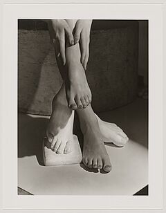 Horst P Horst - Barefoot Beauty, 82008-1053, Van Ham Kunstauktionen