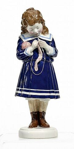 KPM - Strickendes Maedchen, 56519-19, Van Ham Kunstauktionen