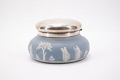 Wedgwood - Dose mit umlaufendem Goetterfries, 75134-19, Van Ham Kunstauktionen