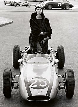 FC Gundlach - Judy Dent im Saga Nerz Avus-Berlin, 82008-500, Van Ham Kunstauktionen