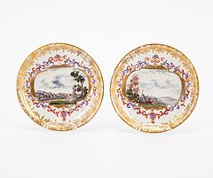 Meissen - Zwei Koppchen und Untertassen mit Chinoiserien und Landschaftsszenen, 76821-52, Van Ham Kunstauktionen